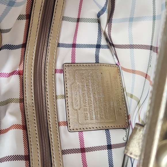 COACH LARGE 3 COMPARTMENT MONOGRAM GOLD LEATHER ACCENT WITH KISSLOCK - Picture 10 of 13